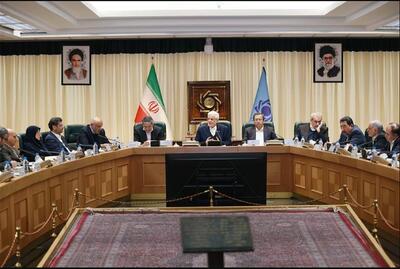  بررسی آخرین وضعیت تامین و توزیع کالاهای اساسی و حمایت از تولید در کارگروه معیشتی