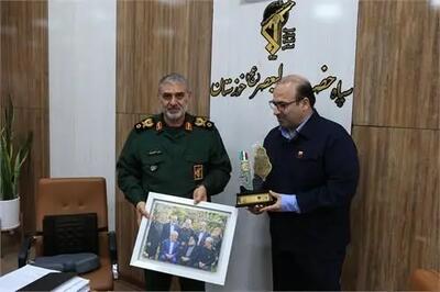  مدیرعامل شرکت فولاد خوزستان با فرمانده سپاه حضرت ولی‌عصر(عج) دیدار نمود