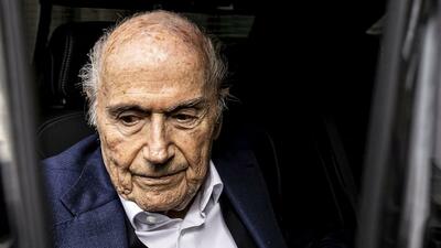 بلاتر هم به جمع طرفداران بایکوت جام جهانی پیوست