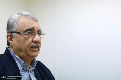  فرجی راد: اسرائیل نسبت به حملات موشکی ایران بسیار حساس شده است/ ارتباط بین عراقچی و ویتکاف برقرار شده و دو طرف یک مقداری کوتاه آمده‌اند/ آمریکا در هر جا دچار تنش می‌شود، ناو خودش را حرکت می‌دهد؛ نباید احساس کنیم حتما حمله ای صورت می گیرد