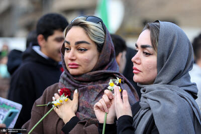  تشییع پیکر ۱۰۰ شهید مردمی و مدافع امنیت در تهران -2