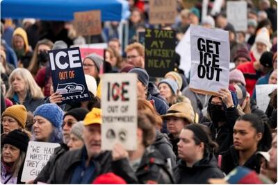  پولیتیکو: عقب نشینی ترامپ از سیاست تند ضد مهاجران