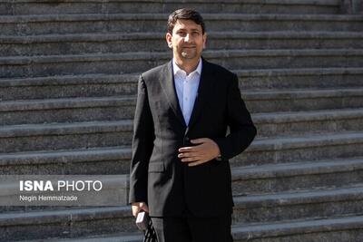 طرح موضوع بی‌نیازی به اینترنت بین‌الملل یک شوخی تلخ و منتفی است