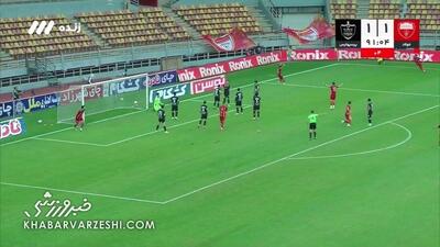 ویدیو| اشک‌های بازیکن فولاد بعد از گلزنی به پرسپولیس