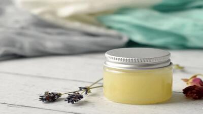  طرز تهیه سرم هیالورونیک اسید خانگی + اکسیر آبرسانی و جوانسازی پوست