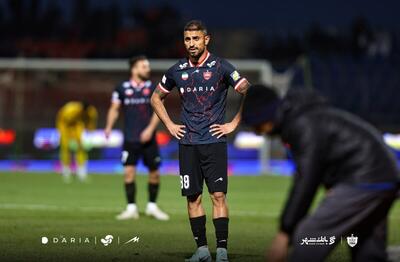  شکست سنگین پرسپولیس مقابل فولاد در روز گلزنی احمدزاده/ روند سینوسی شاگردان اوسمار ادامه دارد