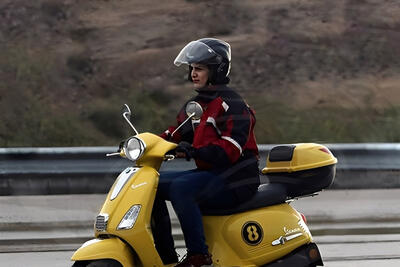 کلاس‌های رسمی موتورسواری بانوان زیر نظر فدراسیون کلید خورد