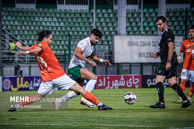 تساوی مس و ذوب آهن در نیمه اول - پارس فوتبال