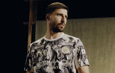 رونمایی از پیراهن جدید منچسترسیتی به مناسبت سال «اسب» / عکس - پارس فوتبال