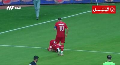  ویدیو| گل دوم فولاد به پرسپولیس دراماتیک شد/ گریه به جای شادی بعد از گلزنی به تیم سابق - پارس فوتبال