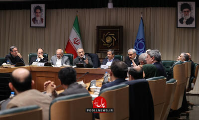  دستور مهم دکتر پزشکیان برای رفع موانع اجرایی تفویض اختیارات استانداران مرزی/ حذف بروکراسی در فرآیند واردات کالاهای اساسی از مبادی مرزی