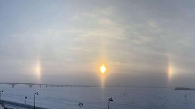  ساکنان ساراتوف روسیه امروز سه خورشید را در آسمان مشاهده کردند