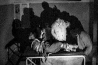 شکنجه شرم‌آور جلاد ساواک روی جوان انقلابی/شلاق‌هایی که پسر حجت‌الاسلام لاهوتی خورد