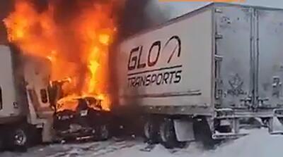 تصاویر تصادف زنجیره‌ای بیش از پنجاه خودرو در برف