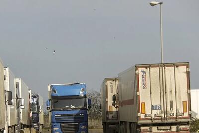 تجارت خارجی ایران از مرز ۹۴ میلیارد دلار عبور کرد