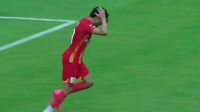 حرکت ترکیبی فولادی‌ها و ضربه رامین که به بیرون رفت