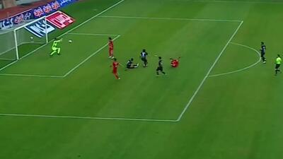 سیو تماشایی نیازمند روی ضربه مزرعه