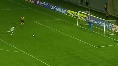 احتمالا عجیب ترین پنالتی که در عمرتان دیده اید!