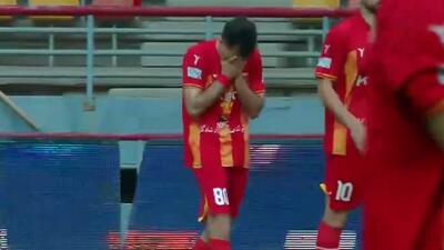گل دوم فولاد به پرسپولیس توسط احمدزاده