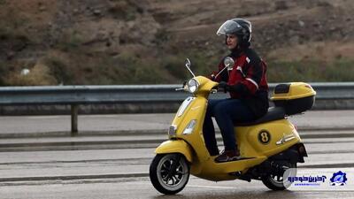 استارت گواهینامه موتور بانوان زده شد