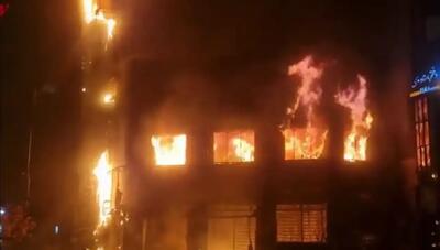 تصاویر دیده نشده از حمله آشوبگران و آتش زدن بانک‌ها در تهران