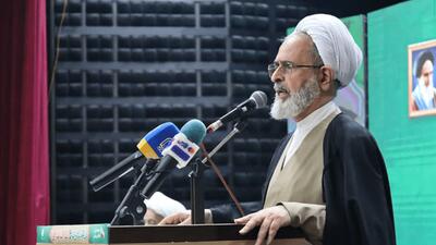  آیت الله اعرافی: خاندان منحوس پهلوی از قاجار ها بدتر بودند