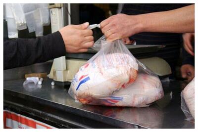  اتفاق عجیب در بازار / قیمت مرغ ارزان شد