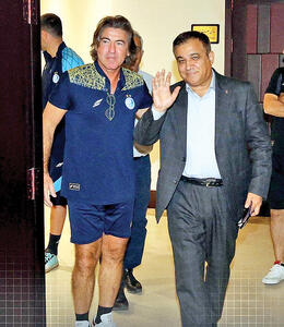 در صدر  و بی‌ثبات