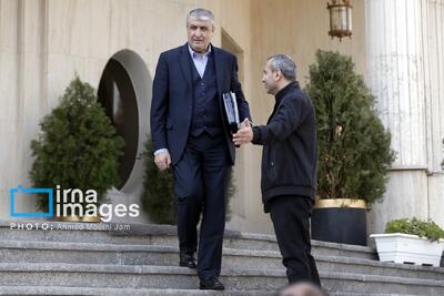 تصاویر: اعضای هیأت دولت در جمع خبرنگاران