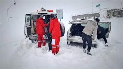 نجات ۷۹۷ نفر در کولاک و برف ۸ استان توسط تیم های عملیاتی هلال احمر