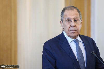  وزیر خارجه روسیه: آمریکا ترجیح می‌دهد که جریان‌های نفتی ایران را کنترل کند، زیرا تنگه هرمز و ظرافت‌های ژئواستراتژیک با تضمین امنیت مسیر‌های نفتی مرتبط است/ امیدوارم که احتیاط و عقل سلیم پیروز شود/ نفت ایران متعلق به این کشور است