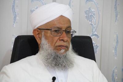  مولوی بزرگ زاده: تا پای جان پشت رهبر و نیروهای مسلح ایستاده ایم