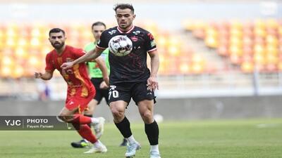 احتمال دوری چند هفته‌ای اورونوف از میادین - پارس فوتبال