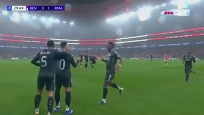 ویدیو: گل اول رئال مادرید به بنفیکا توسط امباپه - پارس فوتبال
