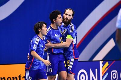 شروع مقتدرانه ژاپن با پیروزی پر گل برابر استرالیا - پارس فوتبال