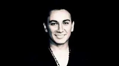  دانلود آهنگ شادمهر عقیلی هوش مصنوعی / به نام عشق اول