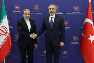 عراقچی جمعه (۱۰ بهمن ۱۴۰۴) عازم آنکارا می‌شود