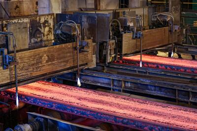 فروشِ فولاژ در یک قدمی ۲۵ همت/ فروش ماهانه هم رشد کرد