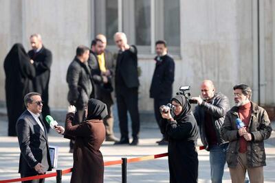 از بازگشت اینترنت تا صدور گواهینامه موتور برای بانوان | سیاست روز