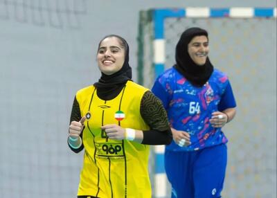  جذابیت دوباره هندبال زنان با دربی اصفهان