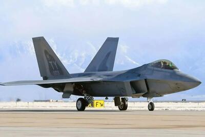 راز عدم استفاده از F۲۲ در ناوگان‌ها / چرا جنگنده F۲۲ رپتور هرگز از ناوهای هواپیمابر عملیات نمی‌کند؟ / محدودیت‌های فنی و لجستیکی رپتور / مقایسه با F۳۵ و F/A18