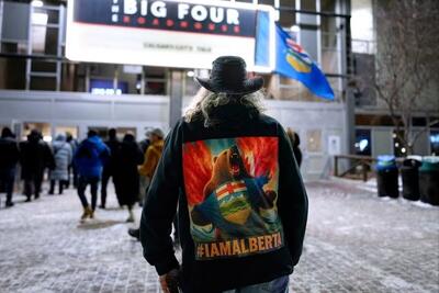 ایالات متحده اکنون به طور فعال برای تجزیه کانادا تلاش می‌کند