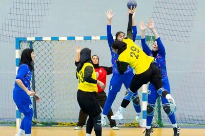 لیگ برتر هندبال بانوان/ صدرنشینی سپاهان، آسمان استقلال آبی شد!