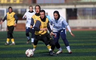  شکست سپاهان مقابل قوهای انزلی/ خاتون همچنان مدعی بی‌چون‌وچرای قهرمانی