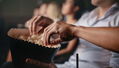  ۸ خوراکی سالم و مغذی برای زمان فیلم دیدن و دورهمی‌ها