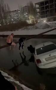 نجات کودک از تاکسی غرق‌شده در داغستان - کلبه سرگرمی