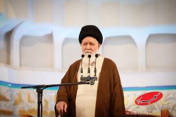  علم الهدی: فرمانده ما امام زمان (عج) است و هیچ قدرتی توان مقابله ندارد/ جمهوری اسلامی ادامه دارد/ اگر ما تنگه هرمز و یمن تنگه باب المندب را ببندد... - کلبه سرگرمی