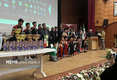  آیین اختتامیه نخستین دوره جشنواره «ایرانِ جان» در خرم‌آباد برگزار شد
