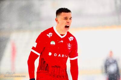 افشای جزئیات قرارداد مهاجم پرسپولیس/ سرگیف با چه رقمی سرخ‌پوش شد؟ - پارس فوتبال