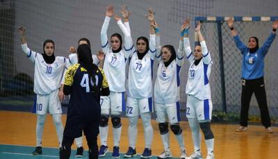 لیگ برتر هندبال زنان| ادامه صدرنشینی سپاهان با پیروزی در شهرآورد اصفهان/ استقلال دوباره طعم پیروزی را چشید - پارس فوتبال